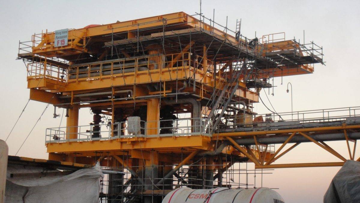 F18 Foroozan Oil Field Wellhead Platform
